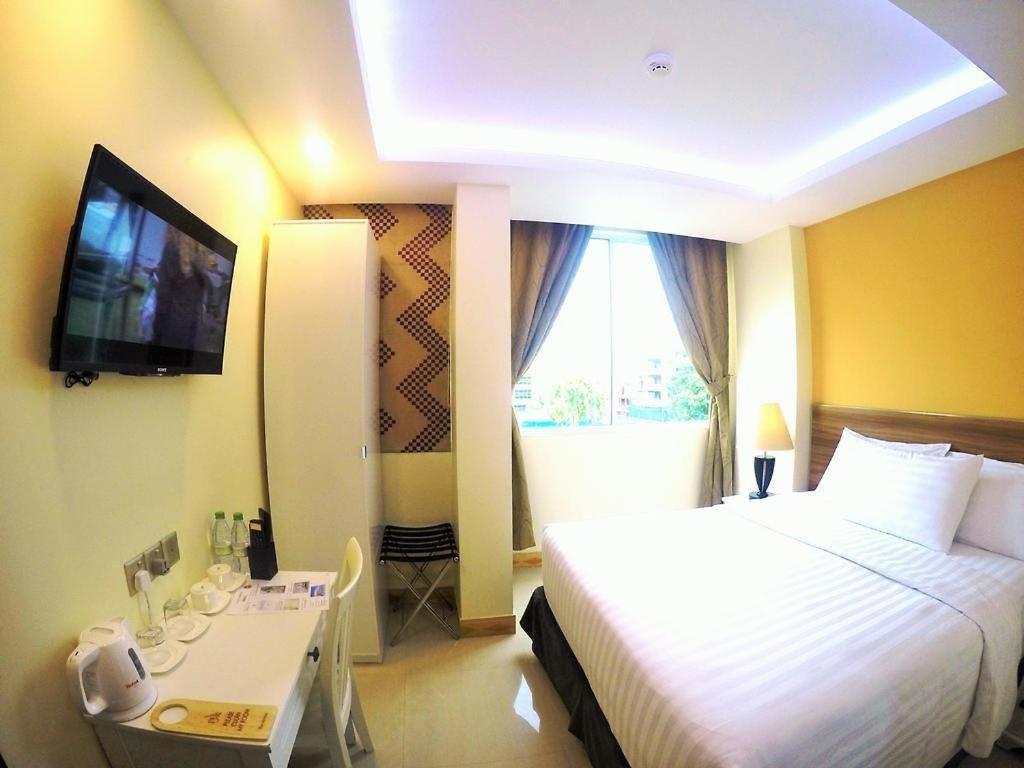 The Grand View Hotel Male Exterior photo