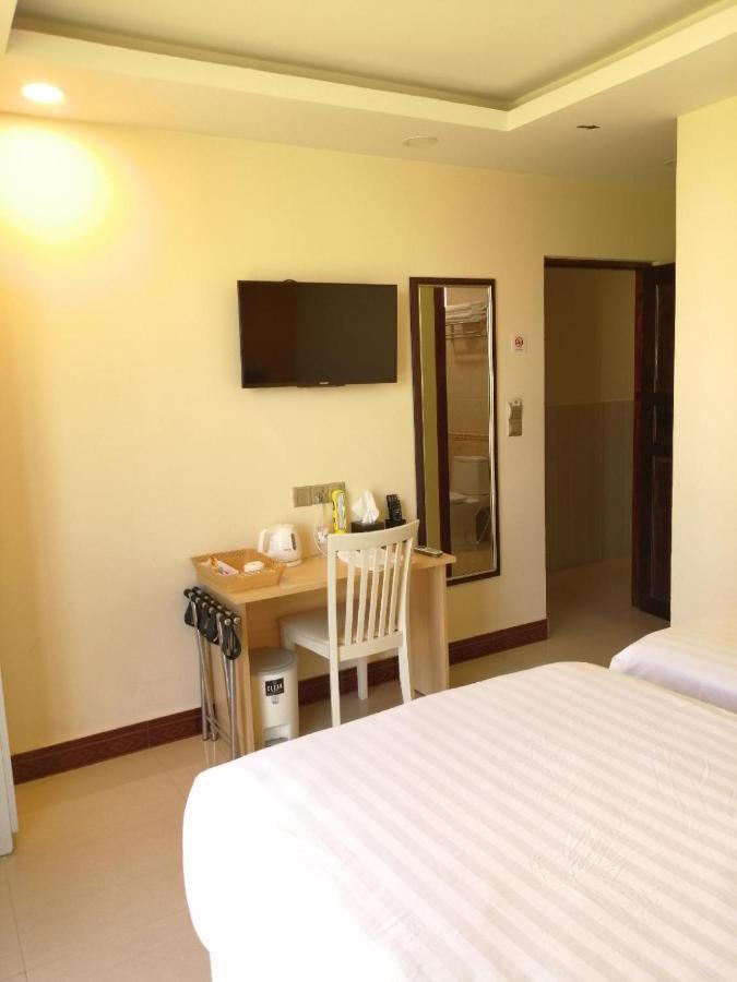 The Grand View Hotel Male Exterior photo